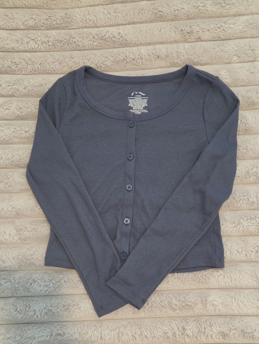 art class Charcoal Ribbed Long-Sleeve Button-Front Top